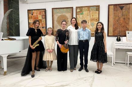 «От сердца к сердцу»: В «Искусство жить» состоялся концерт стипендиатов фонда Владимира Спивакова